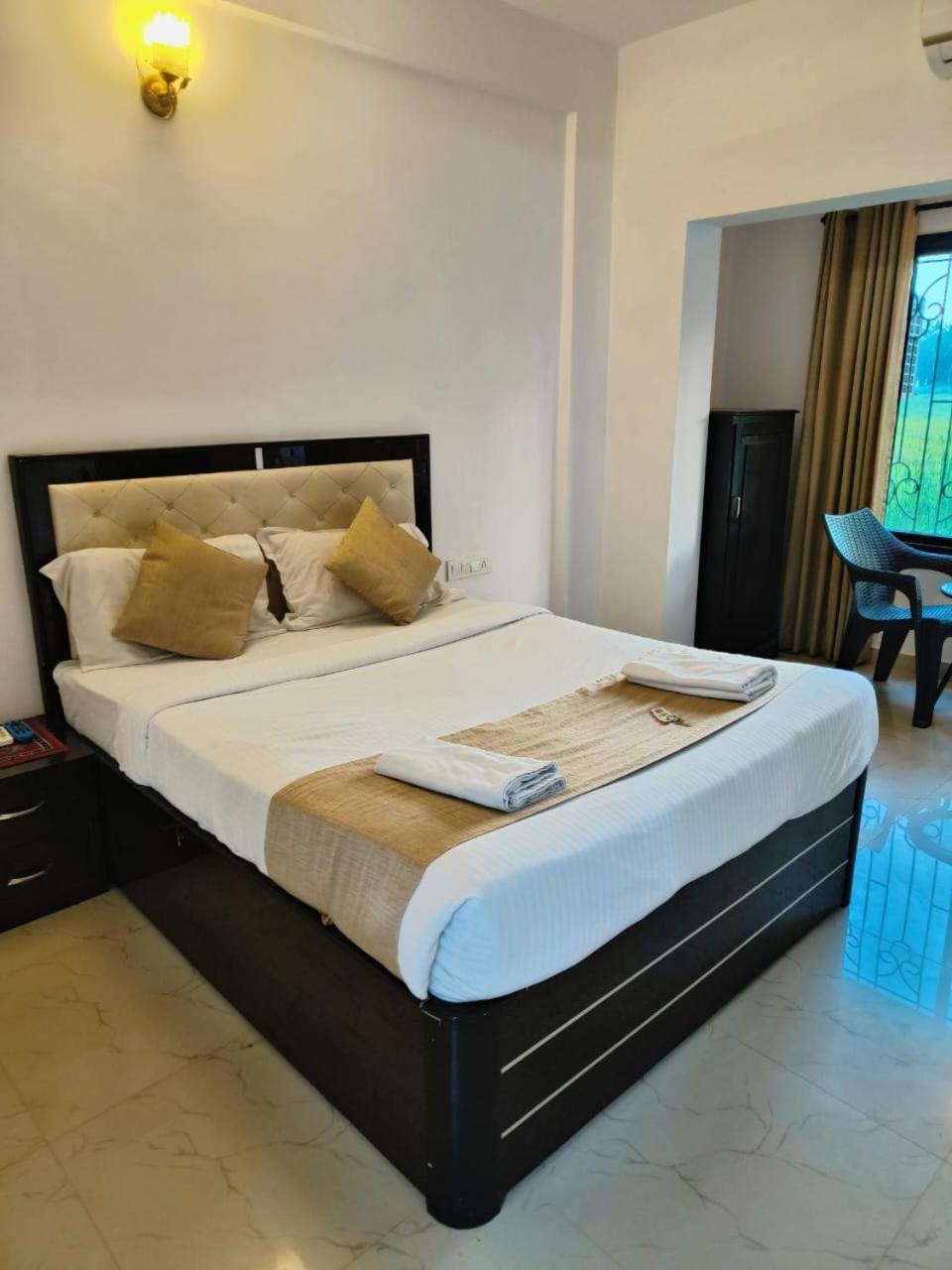 Green Field View Hotel แคนโดลิม ภายนอก รูปภาพ