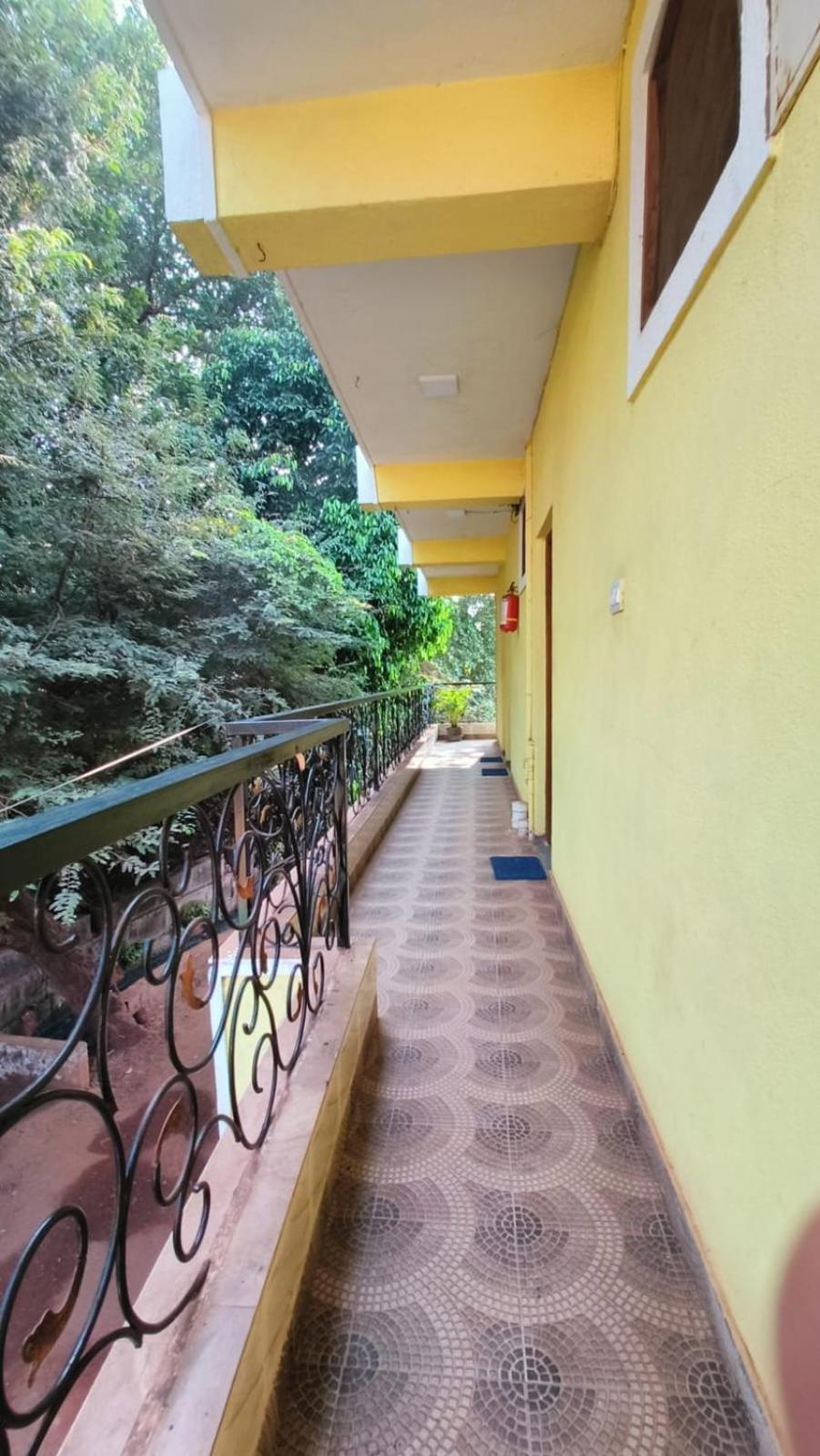 Green Field View Hotel แคนโดลิม ภายนอก รูปภาพ
