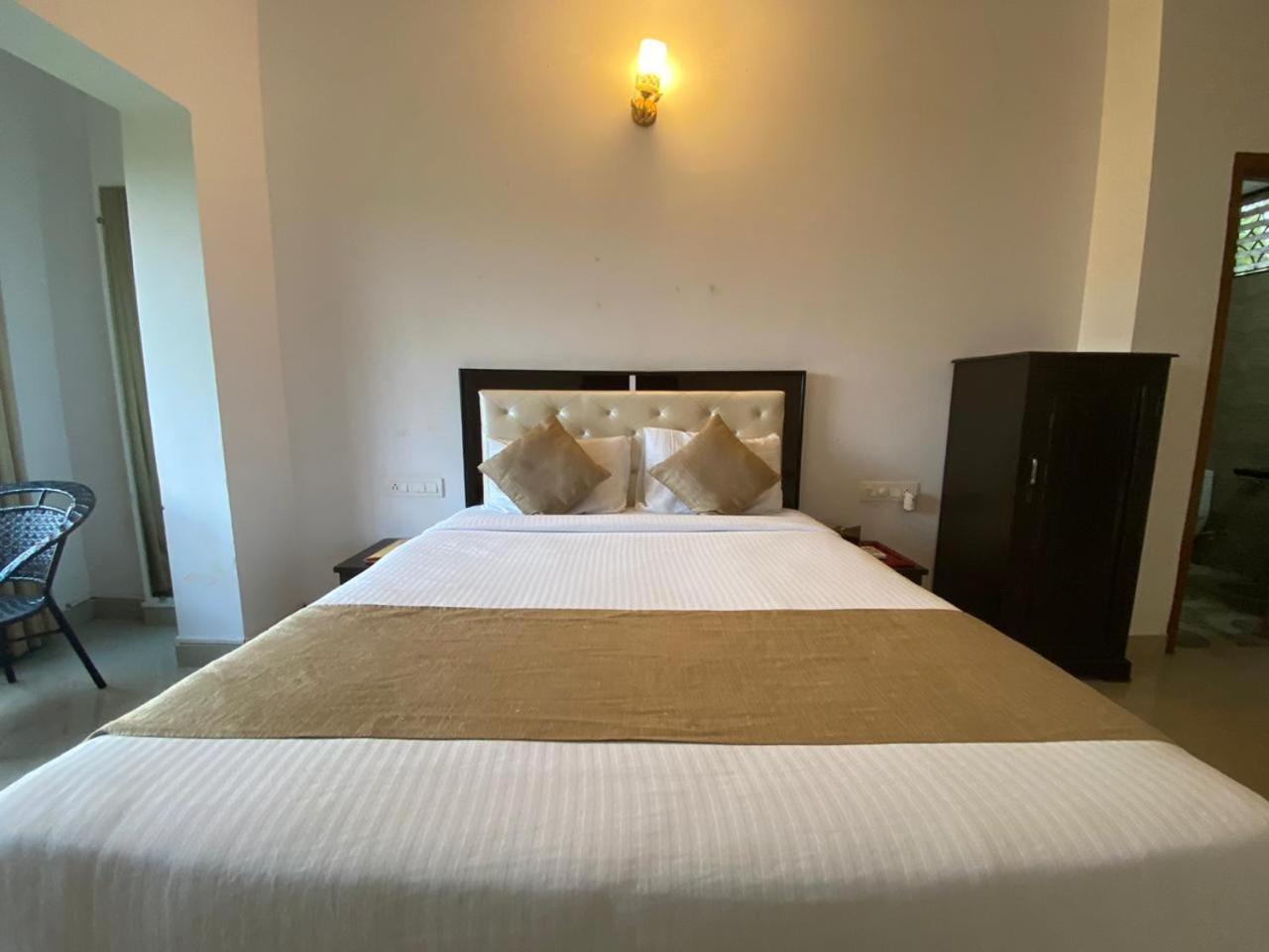 Green Field View Hotel แคนโดลิม ภายนอก รูปภาพ